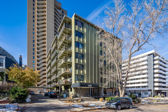 Park Ville Apartments in Denver, CO - Building Photo - Primary Photo