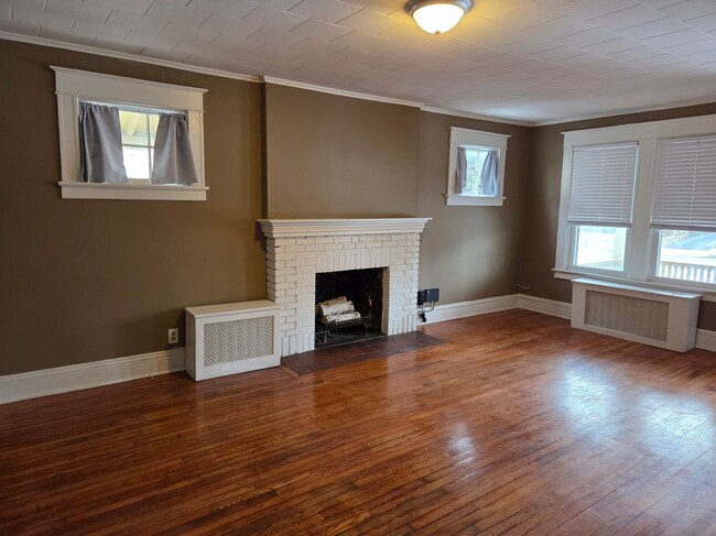 1594 Union St in Schenectady, NY - Building Photo - Building Photo