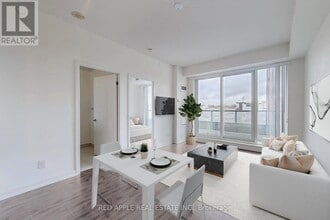 18-318 Rean Dr in Toronto, ON - Building Photo - Building Photo