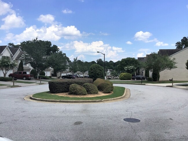 111 Golden Pine Rd SW in Austell, GA - Building Photo - Building Photo