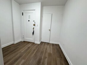144-50 38th Ave in Queens, NY - Foto de edificio - Building Photo