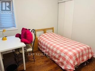 property at 13 Crispin Ct