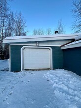 2720 Perimeter Dr in North Pole, AK - Building Photo - Building Photo