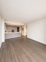 133-36 37th Ave in Queens, NY - Building Photo