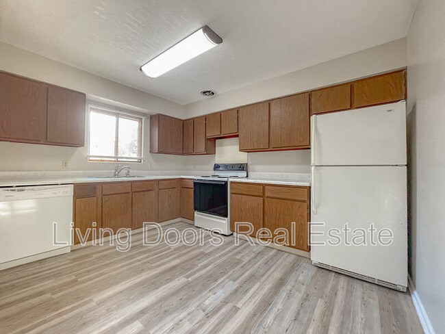 4711 Gladstone St in Lincoln, NE - Building Photo - Building Photo