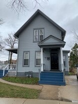 482 Stella St, Unit 1 in Elgin, IL - Building Photo