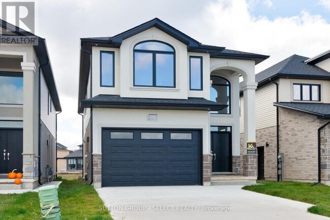 property at 1057 Karenana Rd