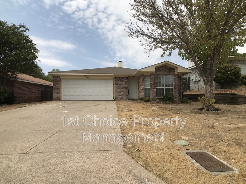6125 Riverwater Trail in Fort Worth, TX - Building Photo