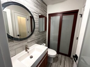 8 Larkspur Ct, Unit 8 Larkspur Ct in Bedminster, NJ - Building Photo - Building Photo
