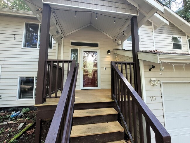 119 Windward Dr in Bellingham, WA - Building Photo - Building Photo