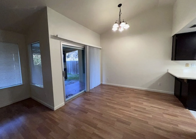 7213 Old Nave Ct in Sacramento, CA - Building Photo - Building Photo