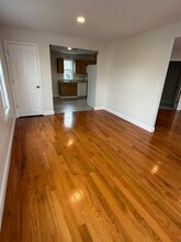 152 George St, Unit 2S in Fall River, MA - Building Photo - Building Photo