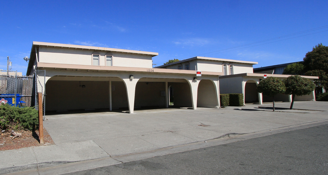 1200-1206 Dana Dr in Fairfield, CA - Building Photo