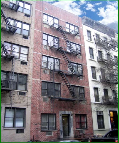 321 E 90th St in New York, NY - Building Photo