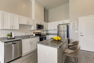 Messenger Place in Manassas, VA - Foto de edificio - Building Photo