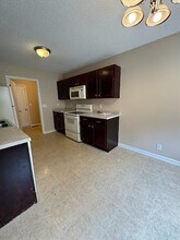 2770 N Whitfield Rd in Clarksville, TN - Building Photo - Building Photo