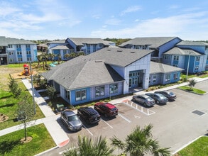 Orchid Lake Apartments in Cocoa, FL - Foto de edificio - Building Photo