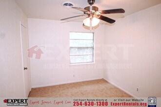 2207 Zephyr Rd in Killeen, TX - Building Photo - Building Photo