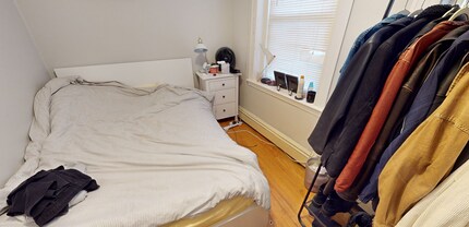 54 Kelly Rd, Unit 2L in Cambridge, MA - Foto de edificio - Building Photo