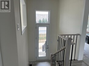 32 Purple Sage Dr in Brampton, ON - Building Photo - Building Photo