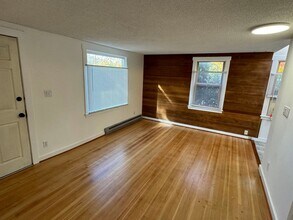 2505 Alder St in Eugene, OR - Foto de edificio - Building Photo