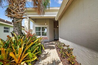 11650 SW Moon River Way in Port St. Lucie, FL - Building Photo - Building Photo