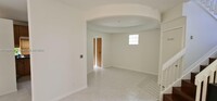 11207 Lakeview Dr in Coral Springs, FL - Building Photo - Building Photo