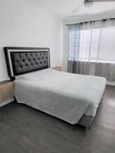 2250 Bay Dr in Miami Beach, FL - Building Photo - Building Photo