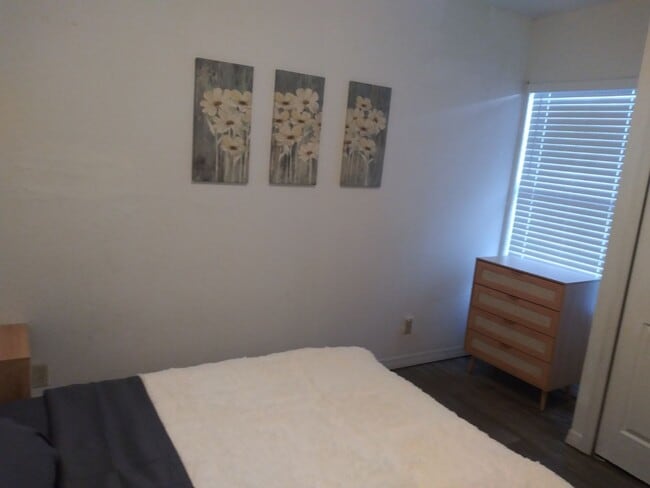 6827 Rojo Ct in Jacksonville, FL - Building Photo - Building Photo