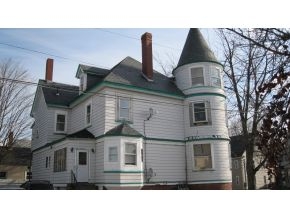 73 Kinsley St in Nashua, NH - Building Photo