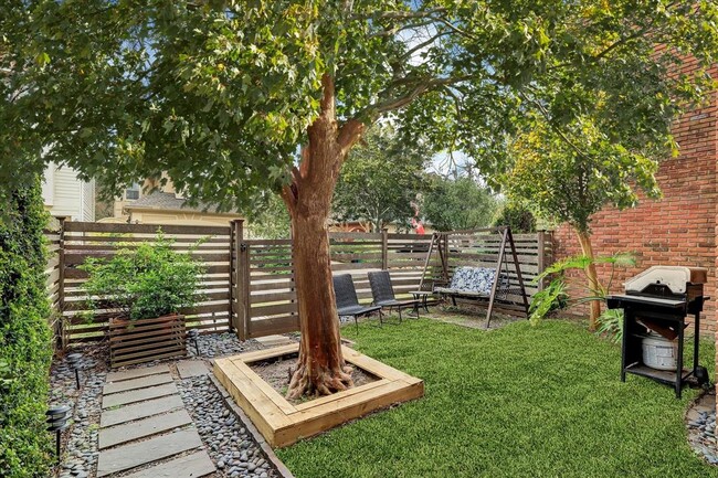 5112 Gibson St in Houston, TX - Building Photo - Building Photo