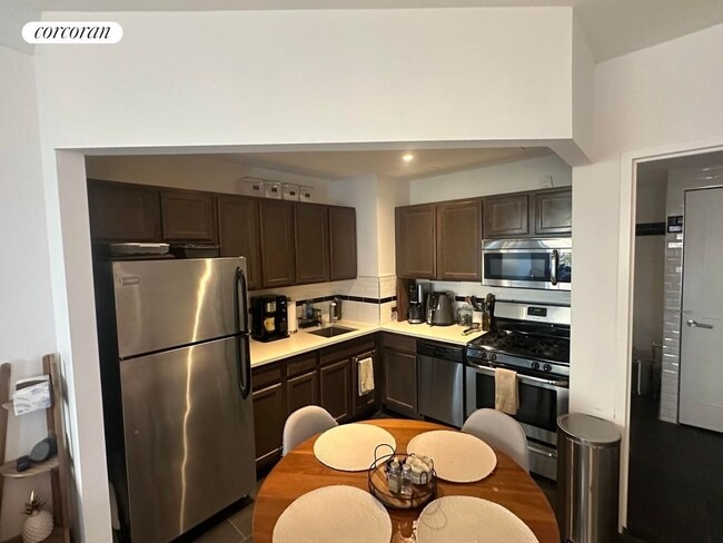 164 Attorney St in New York, NY - Building Photo - Building Photo