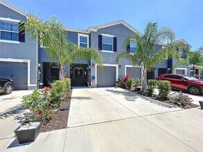 32573 Turtle Grace Lp in Wesley Chapel, FL - Building Photo - Building Photo