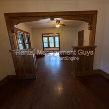 709 N Oliver Ave in Minneapolis, MN - Foto de edificio - Building Photo