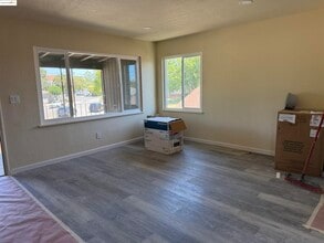 563 McLeod St in Livermore, CA - Building Photo - Building Photo
