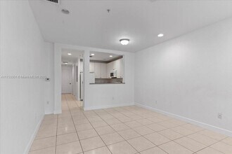418 SW 147th Ave, Unit 5009 in Pembroke Pines, FL - Foto de edificio - Building Photo