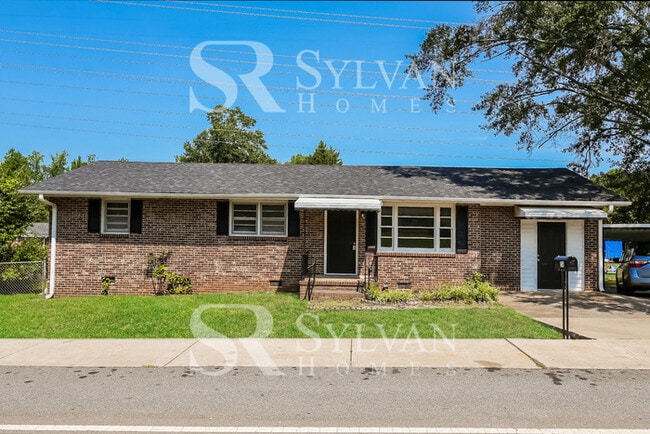 218 Lily St in Greenville, SC - Building Photo - Building Photo