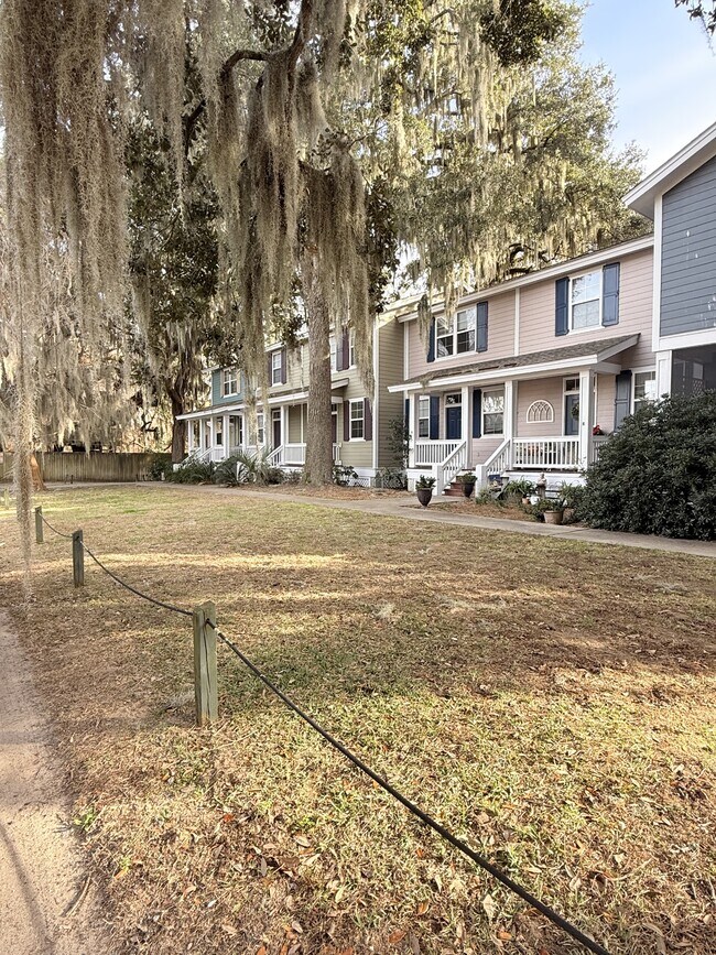 817 15th St in Port Royal, SC - Building Photo - Building Photo