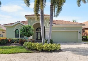 5175 Cantabria Crest in Sarasota, FL - Building Photo