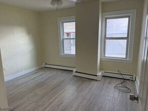 1768 Lawrence St in Rahway, NJ - Building Photo - Building Photo