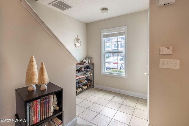 402 Falls Cove in Jacksonville, NC - Building Photo - Building Photo