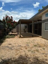 5920 Lux St in Austin, TX - Building Photo - Building Photo