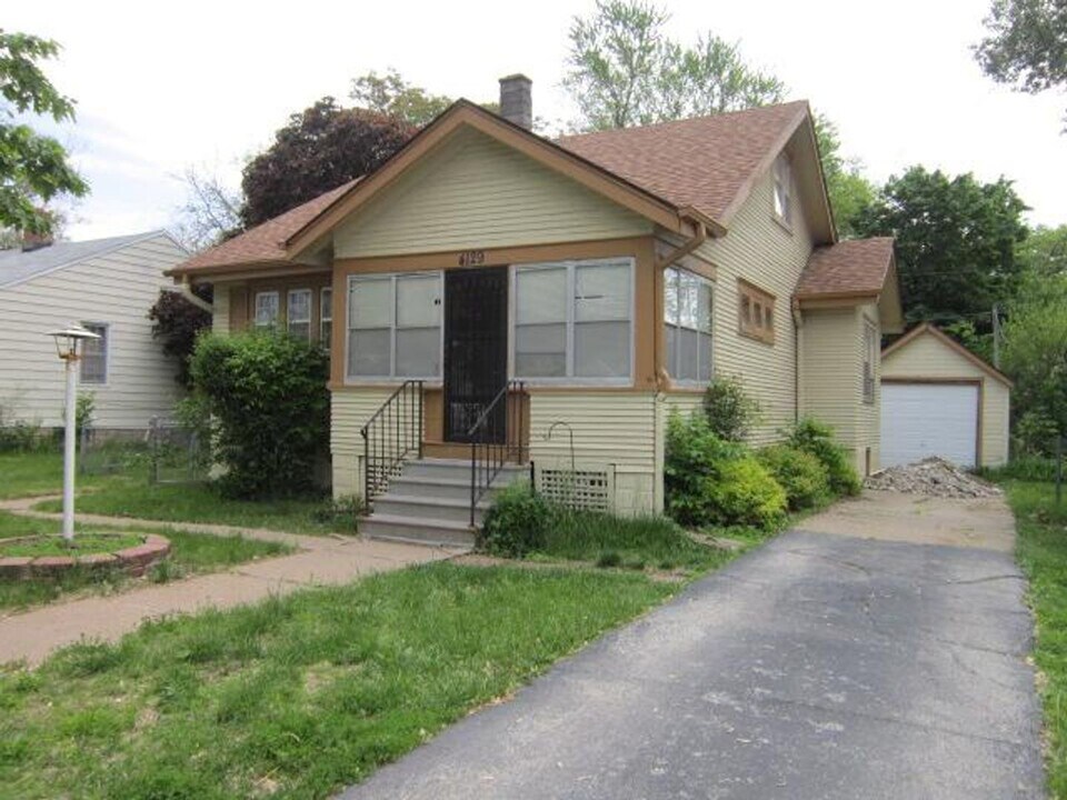 4129 N 40th Ave in Omaha, NE - Building Photo