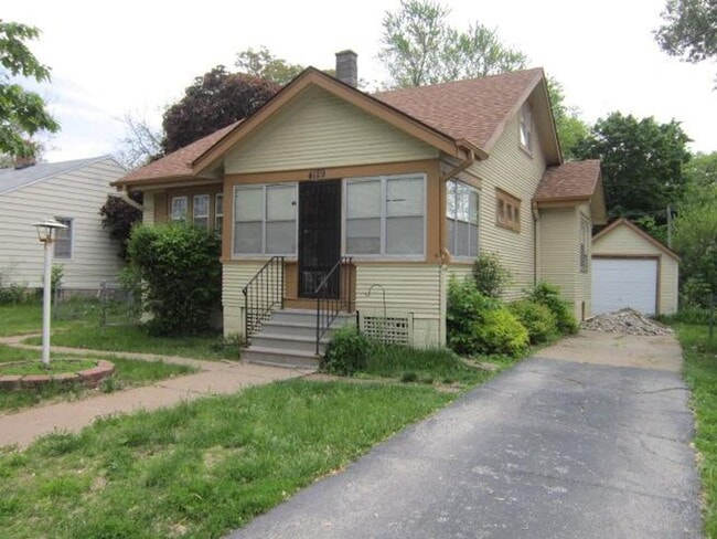 property at 4129 N 40th Ave