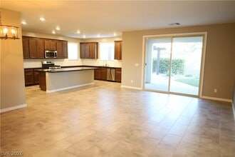 6547 Smithville Ave in Las Vegas, NV - Building Photo - Building Photo