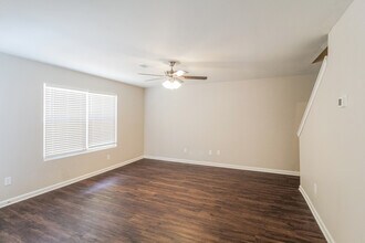 120 Betty Ann Ln in Covington, GA - Foto de edificio - Building Photo