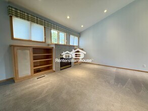 9536 Windflower Pl N in Champlin, MN - Building Photo - Building Photo