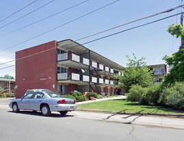 The Grove Lanai in Denver, CO - Building Photo