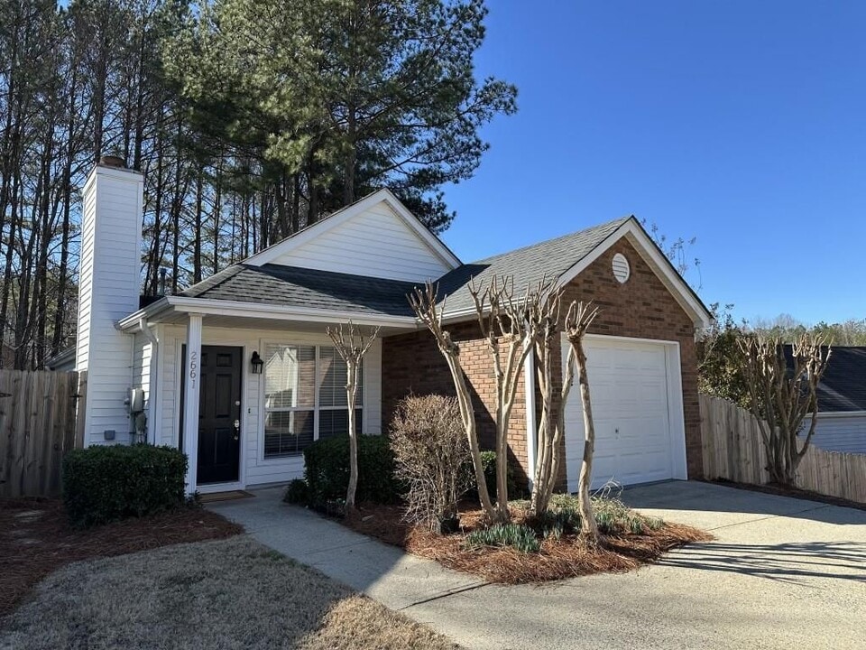 2661 Laurel Ln NW in Kennesaw, GA - Building Photo