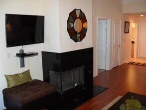 220 E Flamingo Rd in Las Vegas, NV - Building Photo - Building Photo